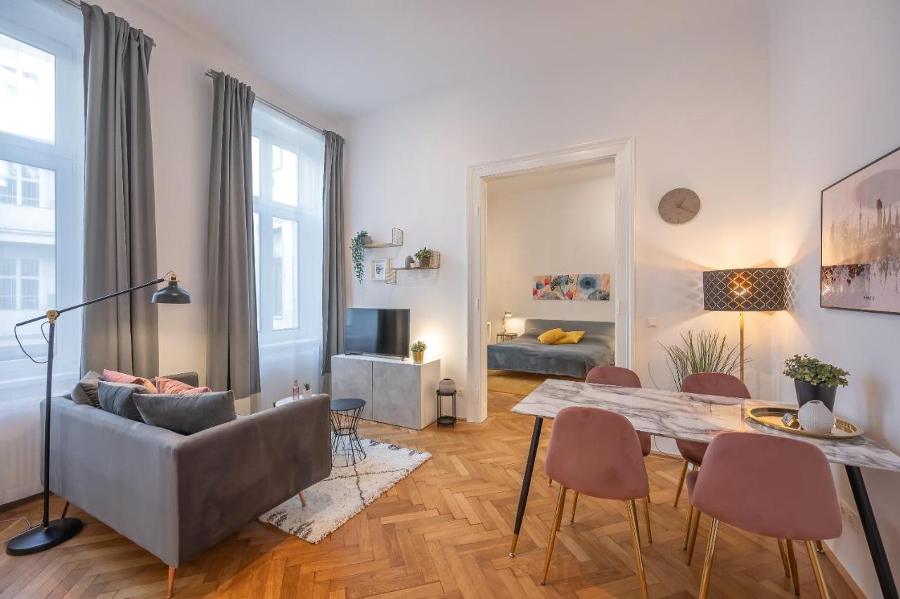 Cosy City Center Apartment Wien Exteriör bild