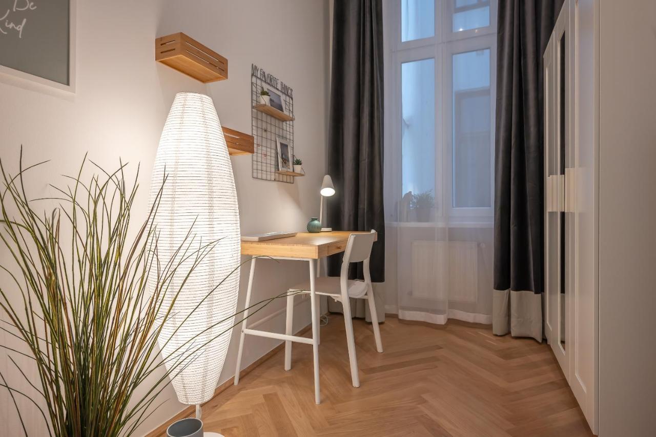 Cosy City Center Apartment Wien Exteriör bild