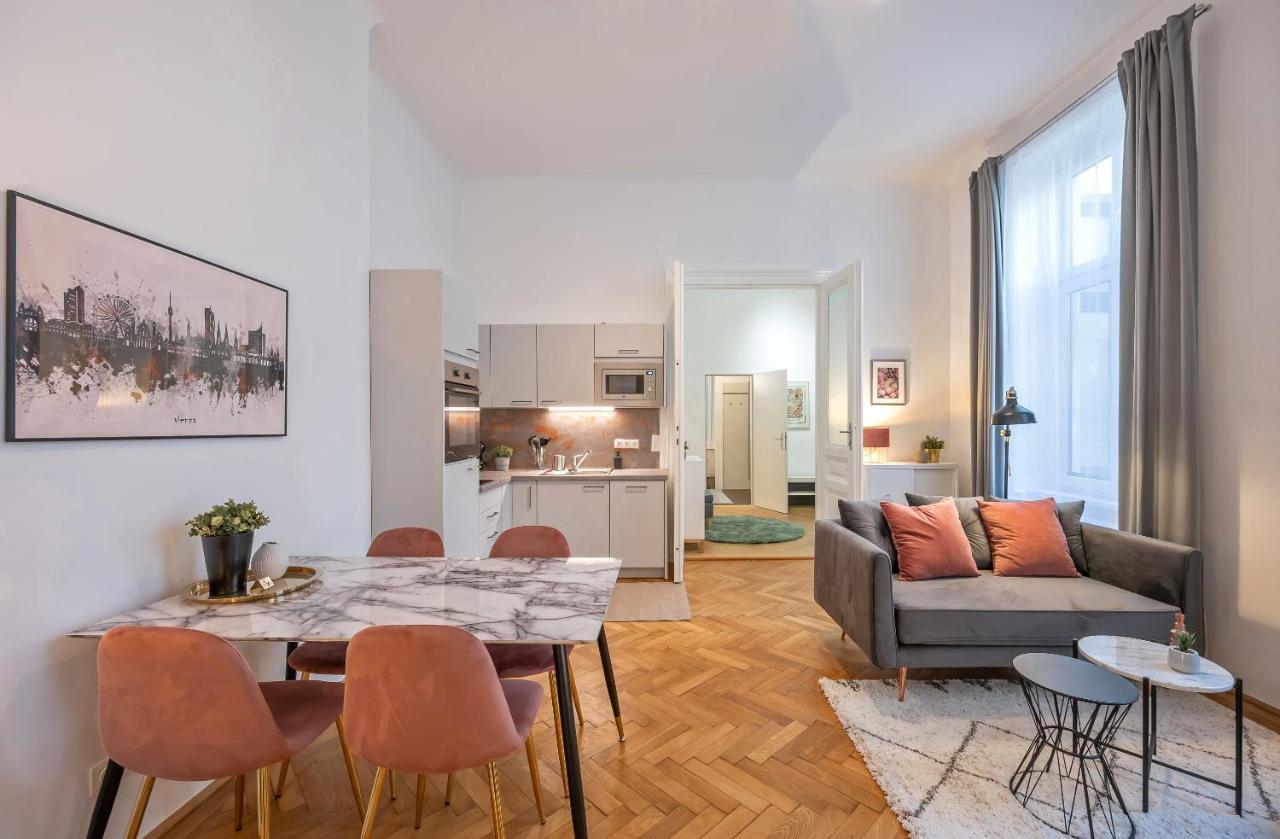 Cosy City Center Apartment Wien Exteriör bild