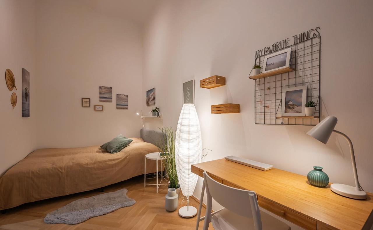 Cosy City Center Apartment Wien Exteriör bild